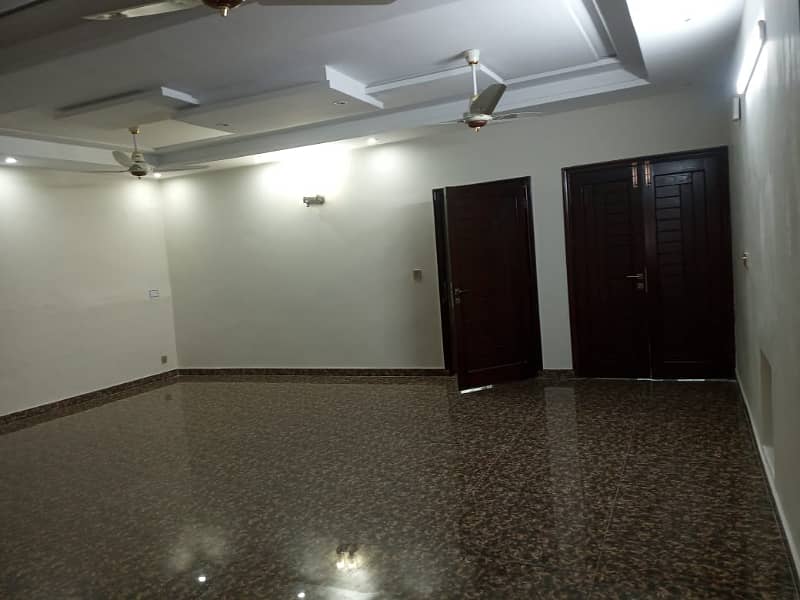 Sale The Ideally Located House For An Incredible Price Of Pkr Rs. 70000000 12
