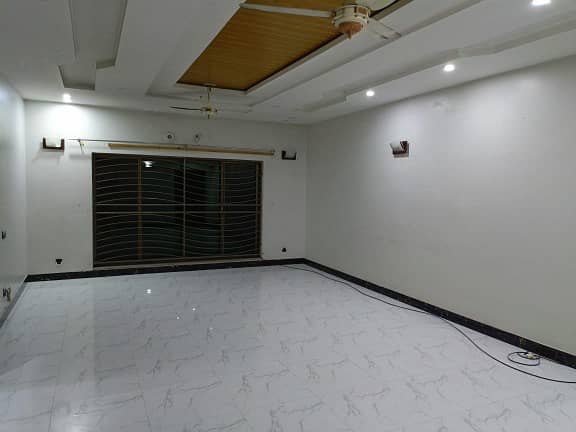 1 Kanal Neat and Clean Upper Portion Available like New Low Budget Portion in Overseas B Bahria Town, Lahore 4