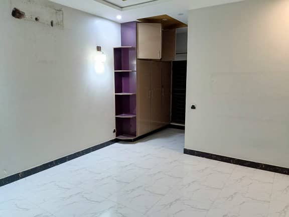 1 Kanal Neat and Clean Upper Portion Available like New Low Budget Portion in Overseas B Bahria Town, Lahore 13