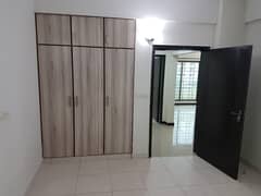 Gorgeous 10 Marla Flat For rent Available In Askari 11 - Sector D
