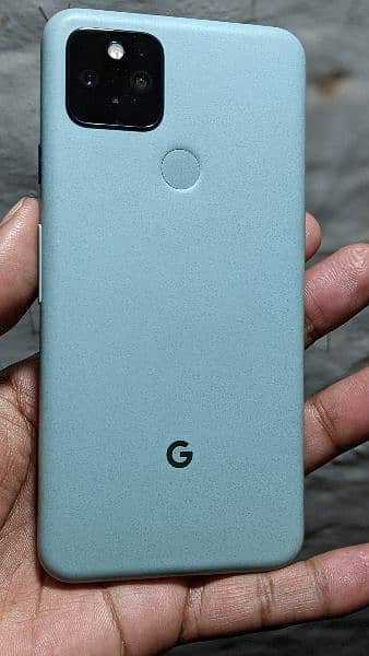 Google Pixel devices read add 4