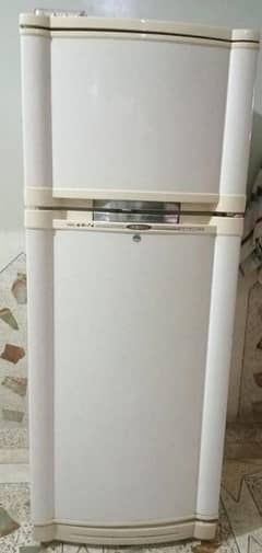 refrigerator with good condition 0