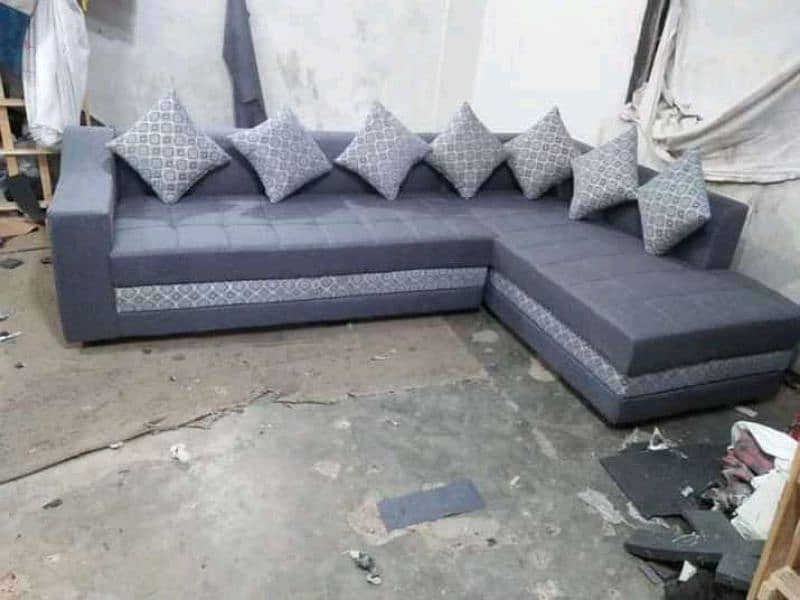 Brand new L shaped sofa set available howl sell reat 3