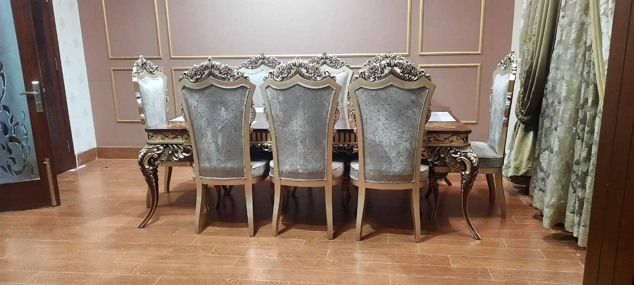 Dining table / 8 person dining tablle / dinign table with 8 chairs 1