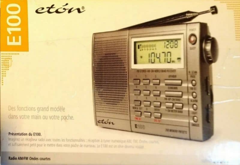 Digital Radio etón E100 (PLL Synthesized Receiver) 0