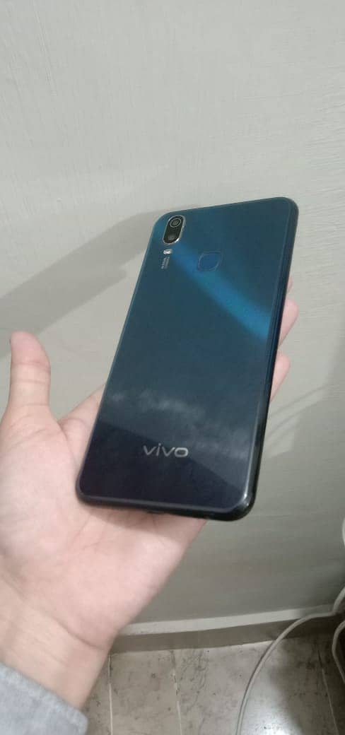 Vivo Mobile New Condition with Original Box and Charger 03488828552 4