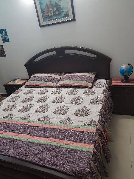Double bed with mattress and side table 4
