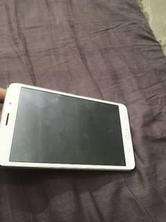 tab 4 Samsung not in working condition just panel to be changed 0
