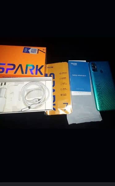 Tecno spark 7 T (4/64)with box caharger 1
