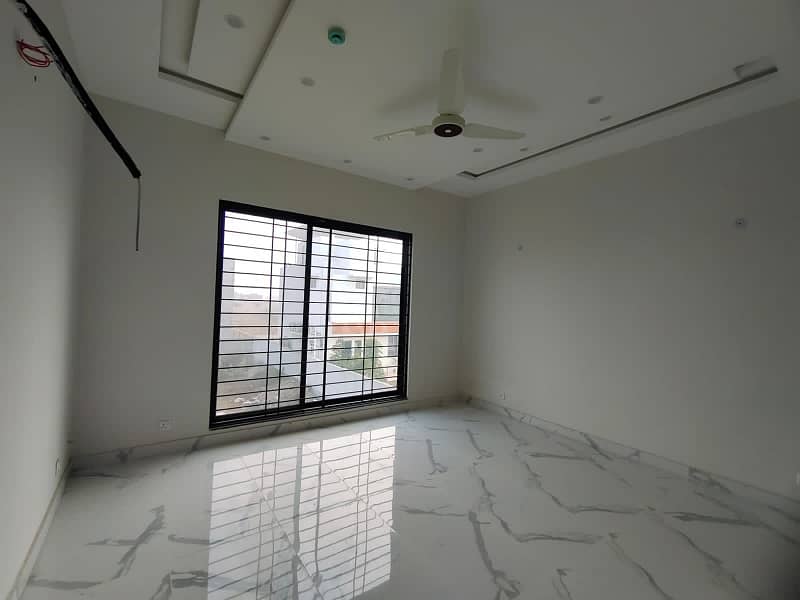 1 kanal barnd new house for rent dha phase 7 prime location 5