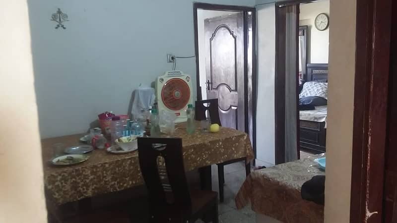 Flat In Gulshan-e-Iqbal - Block 5 Sized 1026 Square Feet Is Available 1