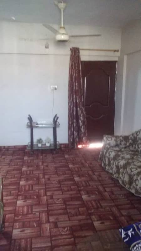 Flat In Gulshan-e-Iqbal - Block 5 Sized 1026 Square Feet Is Available 7