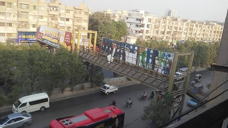 Flat In Gulshan-e-Iqbal - Block 5 Sized 1026 Square Feet Is Available 17
