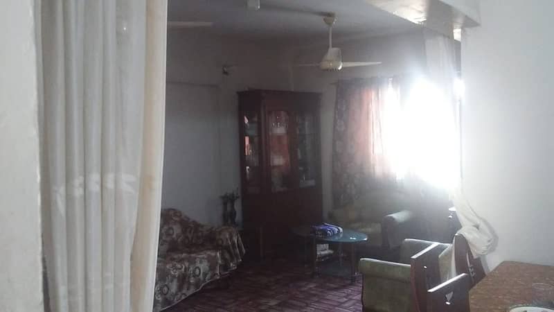 Flat In Gulshan-e-Iqbal - Block 5 Sized 1026 Square Feet Is Available 19