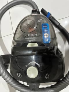 Philips compact bagless vacuum cleaner