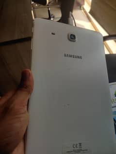 Samsung Galaxy Tab E 9.6 sm-t560