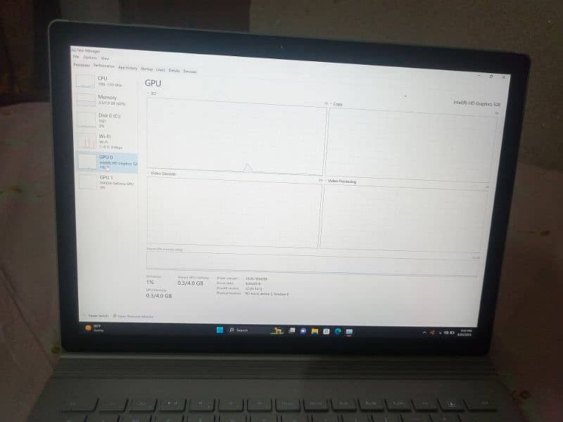 surface Book 4 GB NVIDIA AND 4 GB shared Graphics 9
