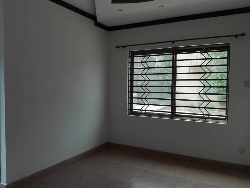 Spacious Upper Portion Is Available In Chaklala Scheme 3 For rent 3