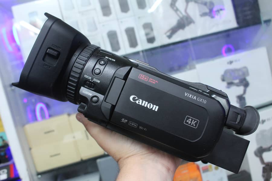 Canon VIXIA GX10 UHD 4K Camcorder 0