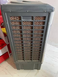 solar air cooler one touch used but new condition