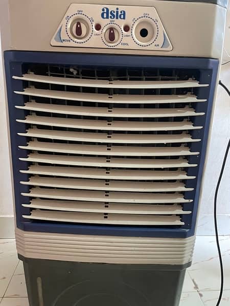 solar air cooler one touch used but new condition 3