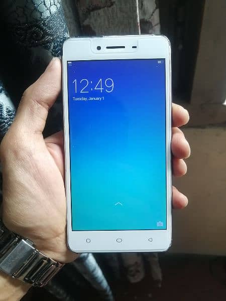 Oppo A37 all ok pta approved in Good condition 1