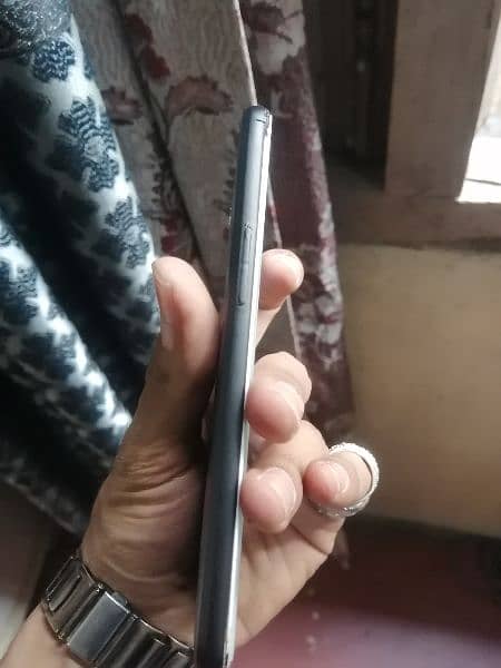 Oppo A37 all ok pta approved in Good condition 7