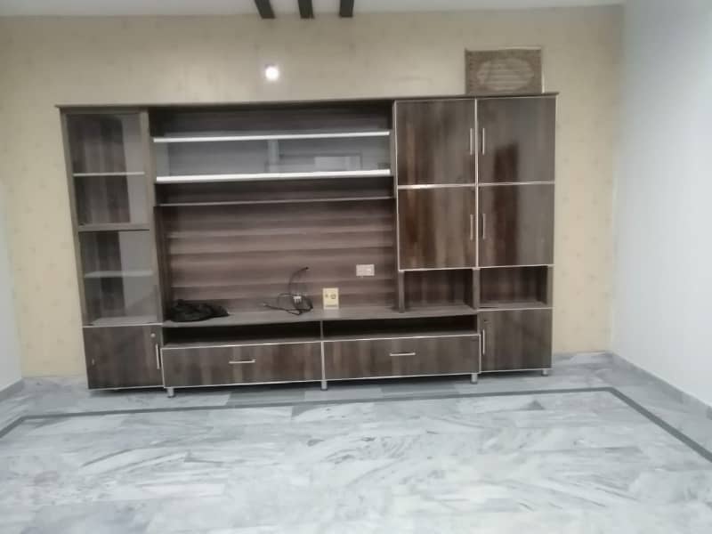 1 KANAL BRAND NEW TYPE FULL HOUSE AVAILABLE FOR RENT IN PU PHASE2 5