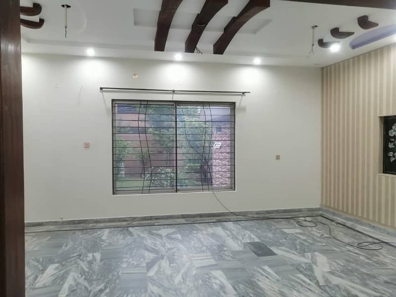 1 KANAL BRAND NEW TYPE FULL HOUSE AVAILABLE FOR RENT IN PU PHASE2 6