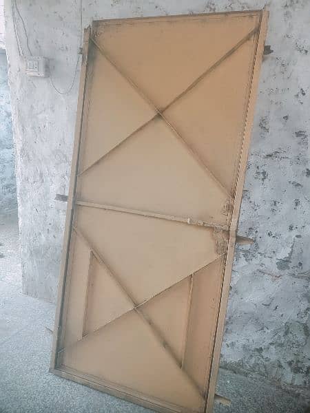 iron door with chughat 2