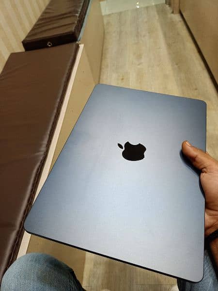 apple MacBook 2023 air m2 chip midnight blue 15 inch 8/256 ssd 3