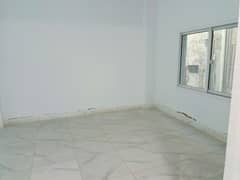550 sqft brand new office space on rent at tariq road