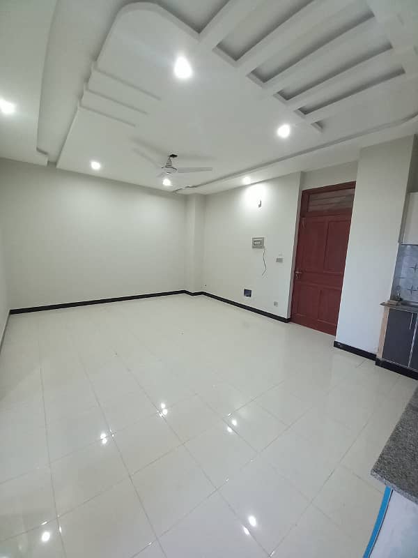 2 Bedrooms Unfurnished Apartment Available For Rent in E/11/4 10