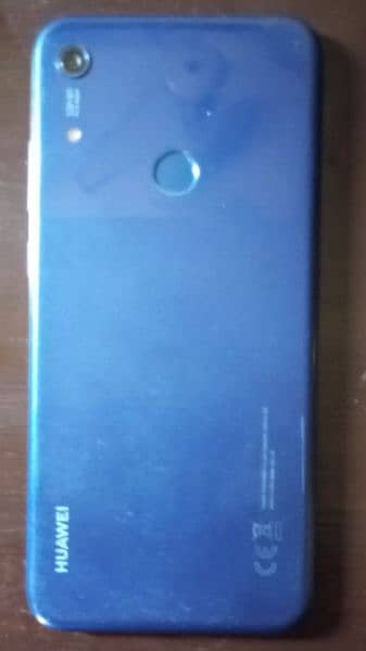 Huawei Y6s with back cover and screen protector 3
