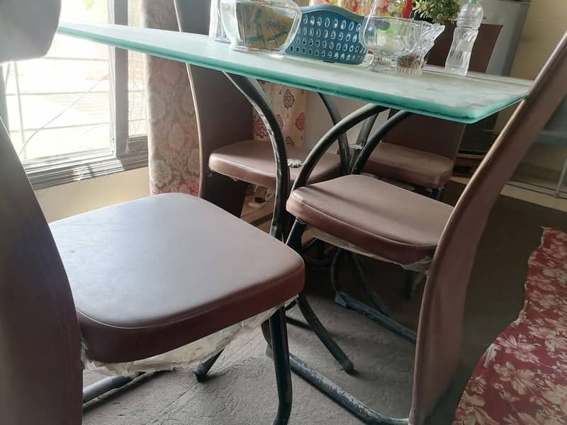 Six seater Dinning table with 6 chairs new condition 2
