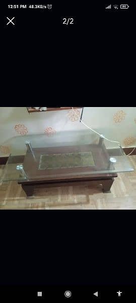 centre table in excellent condition 1