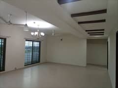 Ideal Location 10 Marla Apartment Available For Rent In Askari 11 Sec D