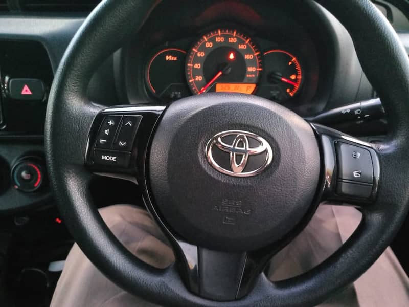 Toyota vitz 2019 /2022 registered in Islamabad , hatchback 13