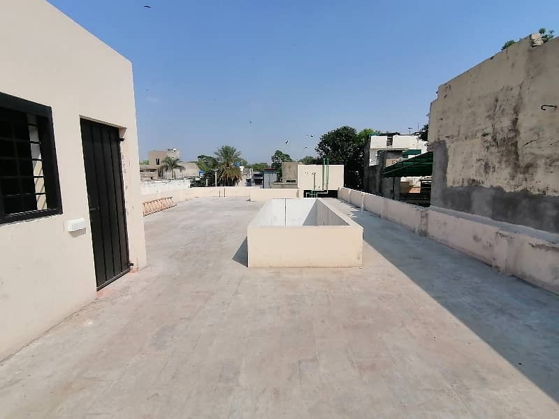 Samanabad House Sized 14 Marla Is Available 26