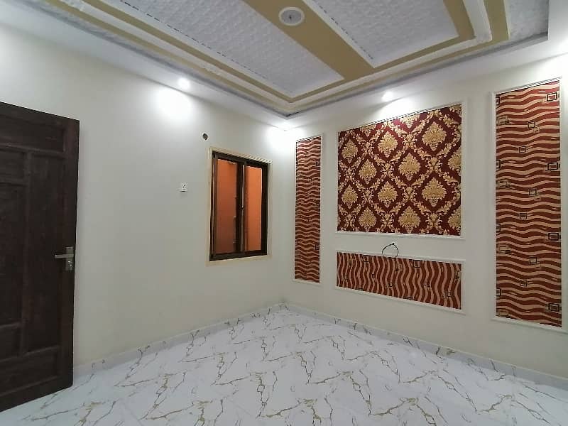 Unoccupied House Of 6 Marla Is Available For sale In Islamia Park 13