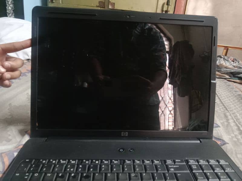 15 INCH HP LAPTOP GOOD CONDITION ALL OKAY 4