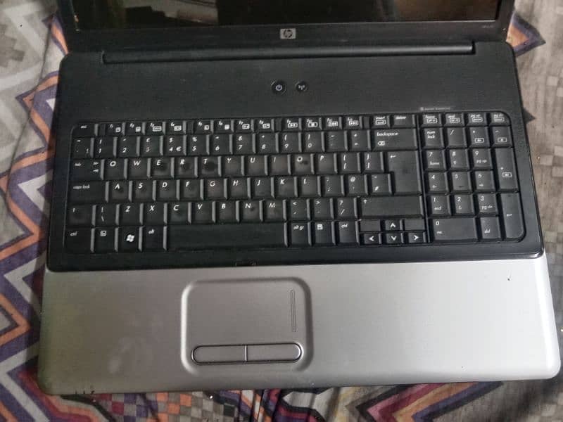 15 INCH HP LAPTOP GOOD CONDITION ALL OKAY 5