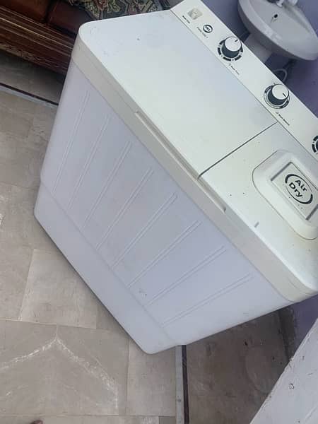 Pel washing machine & dryer 1