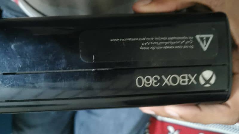 xbox 360 super slim with 1 orignal wireless controler 2