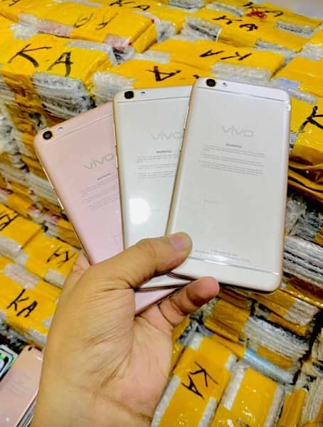 Vivo y66 4 64gb stock available 10by10 7 days backup 0