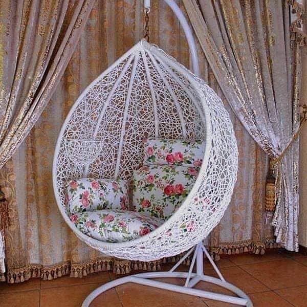 Rattan swing Available 0