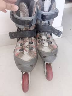 Skates shoes 9/10 condition