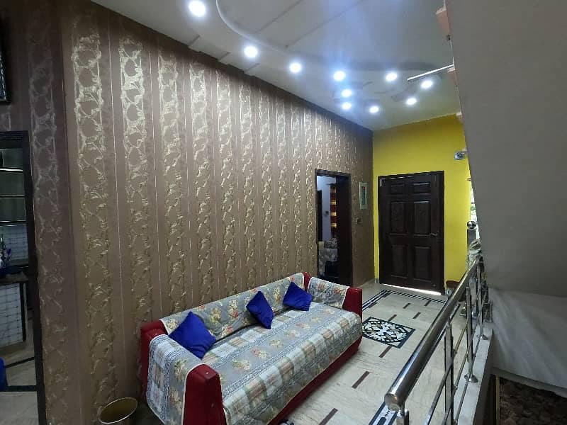 9 MARLA FURNISHED HOUSE FOR SLAE IN LAHORE. 12