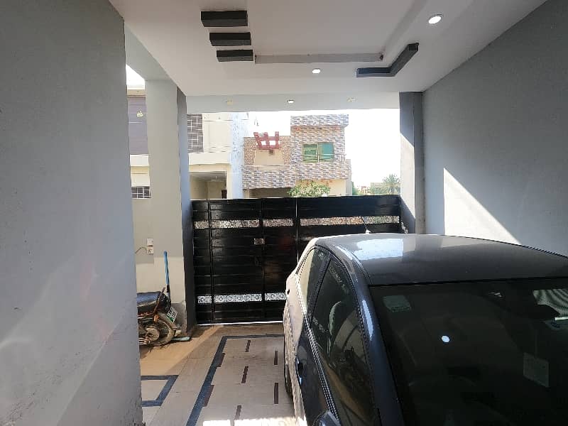 9 MARLA FURNISHED HOUSE FOR SLAE IN LAHORE. 28