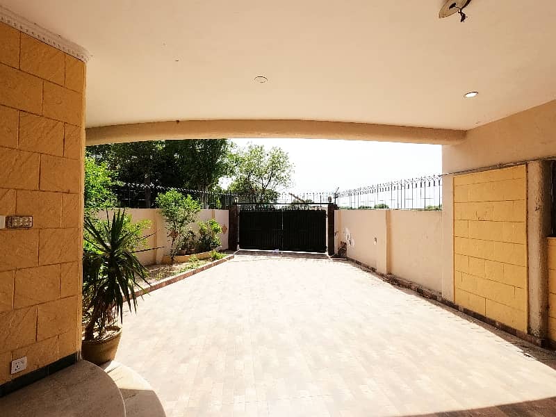 Prominently-Located House Available In PCSIR Housing Scheme Phase 1 - Block A For sale 37